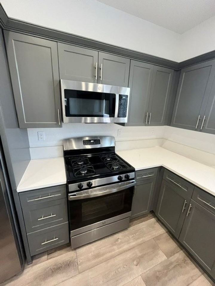 3008 N Creekside St - Photo 6 of 22