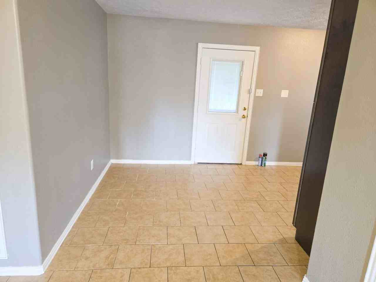 5140 Minnie St - Photo 4 of 18