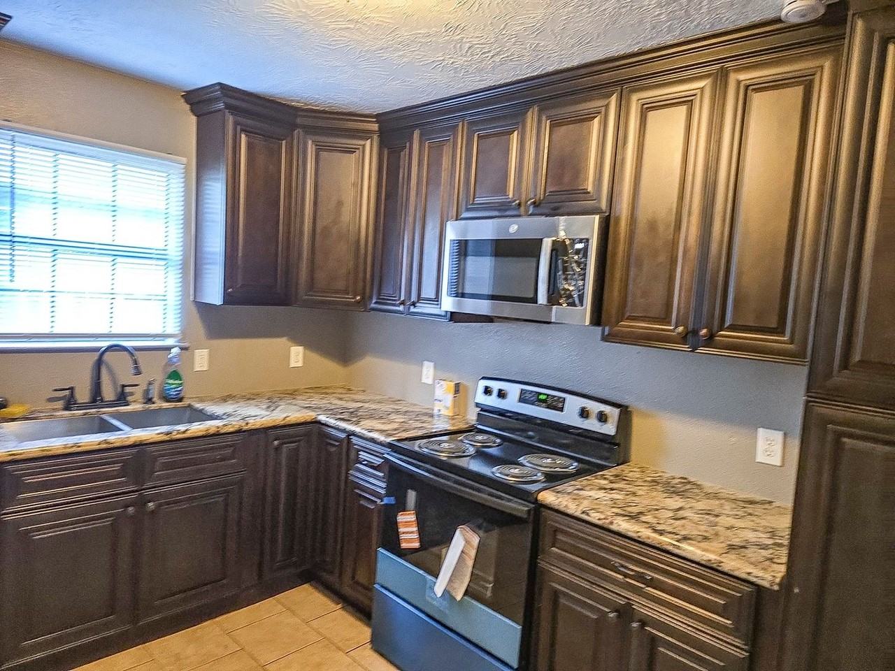 5140 Minnie St - Photo 6 of 18