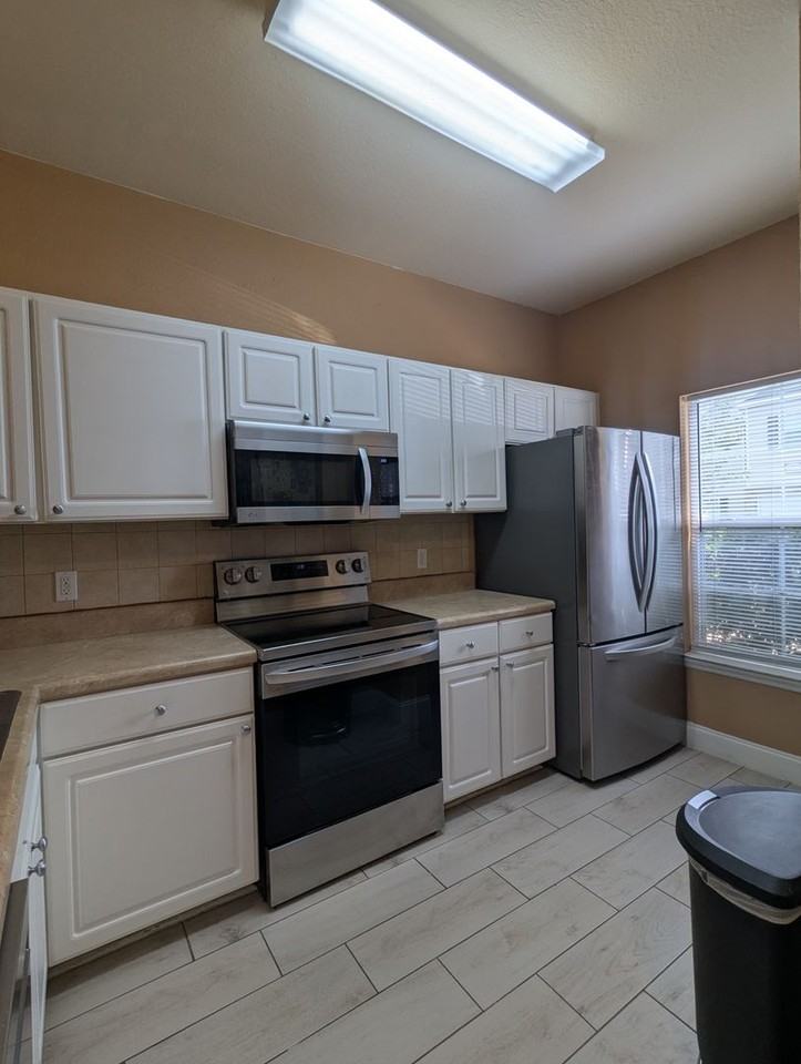 4872 Nw 42nd Rd #103 - Photo 6 of 48