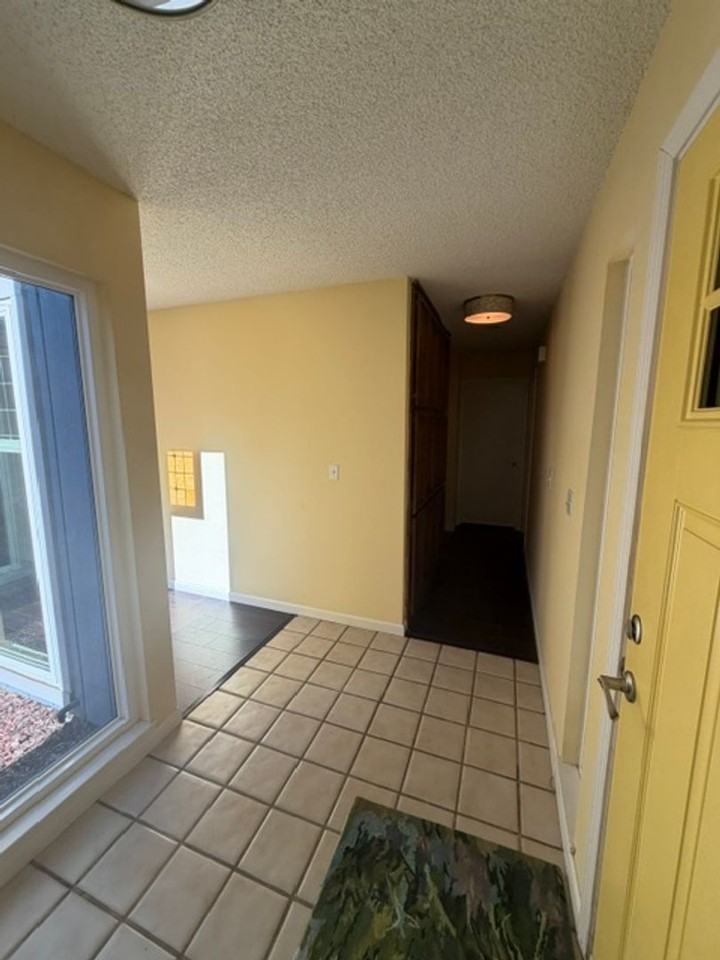 7821 Magnolia Ave - Photo 3 of 26