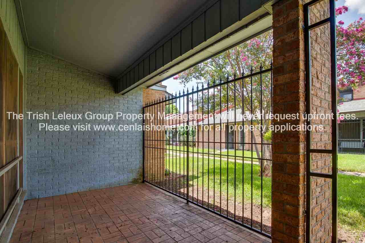 346 Windermere Blvd - Photo 3 of 13
