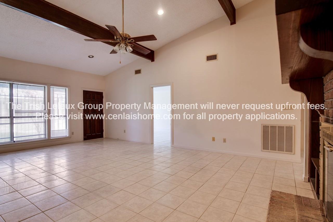 346 Windermere Blvd - Photo 5 of 13