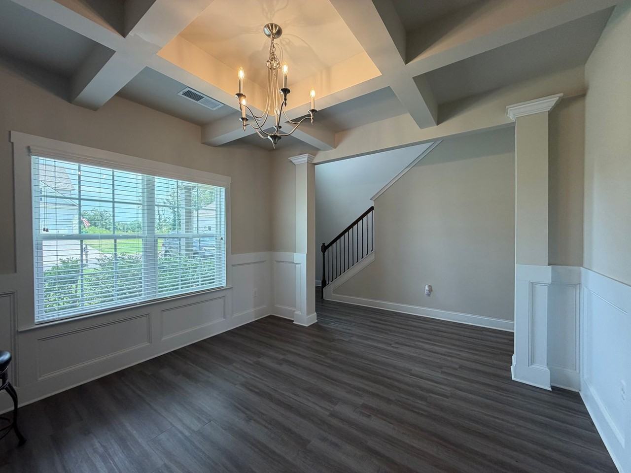 61 N Village Cir - Photo 4 of 41
