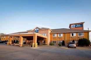 700 700 SW Fairlawn Rd. - Best Western RM 217 - Photo 1 of 1