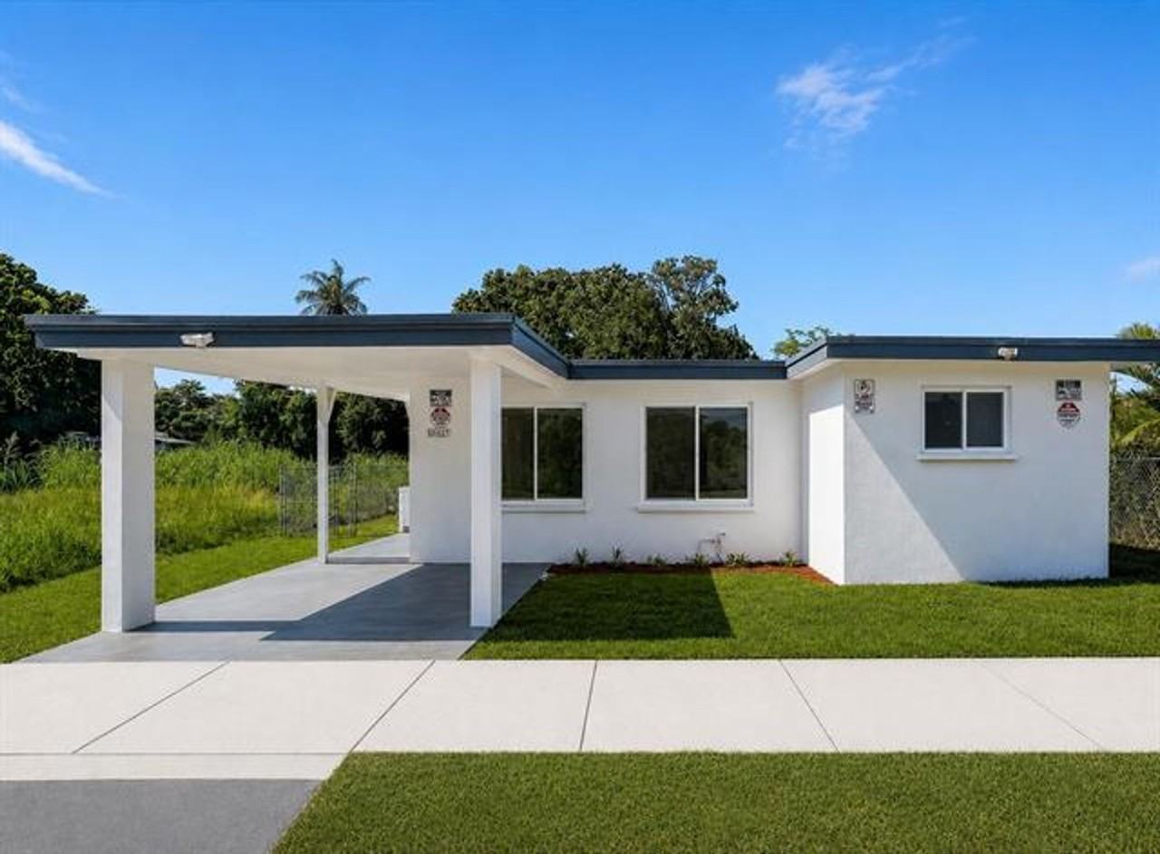10235 Sw 177th St #10235 - Photo 3 of 50