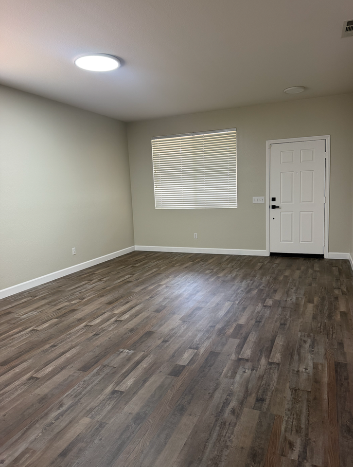 26121 Bogoso Ln - Photo 2 of 7