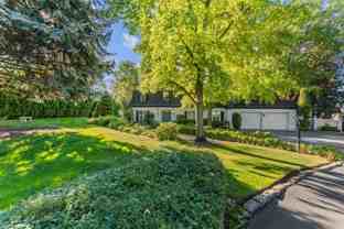 990 W Parkhill Dr - Photo 1 of 1