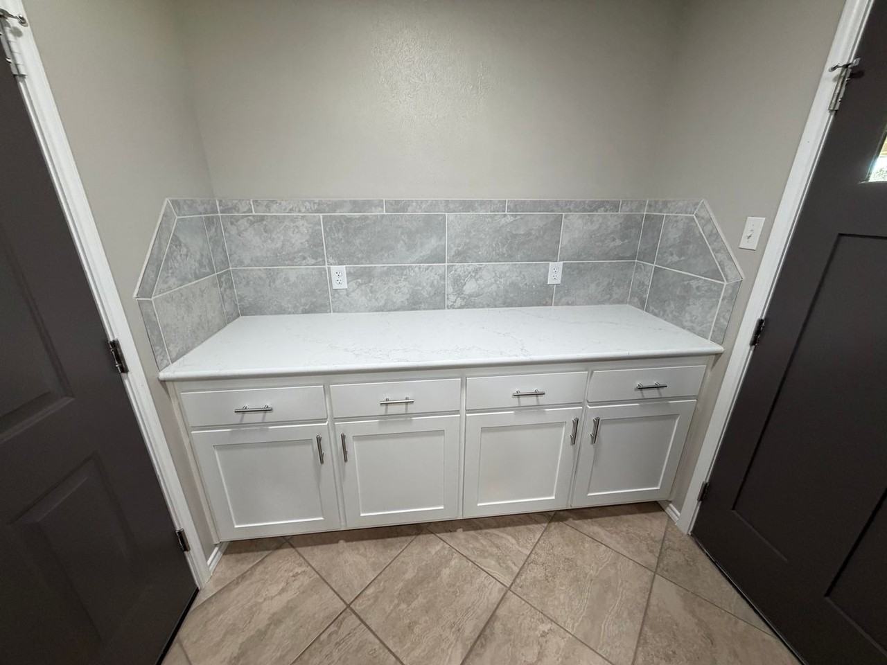 1114 Rhonda Lee St - Photo 6 of 8