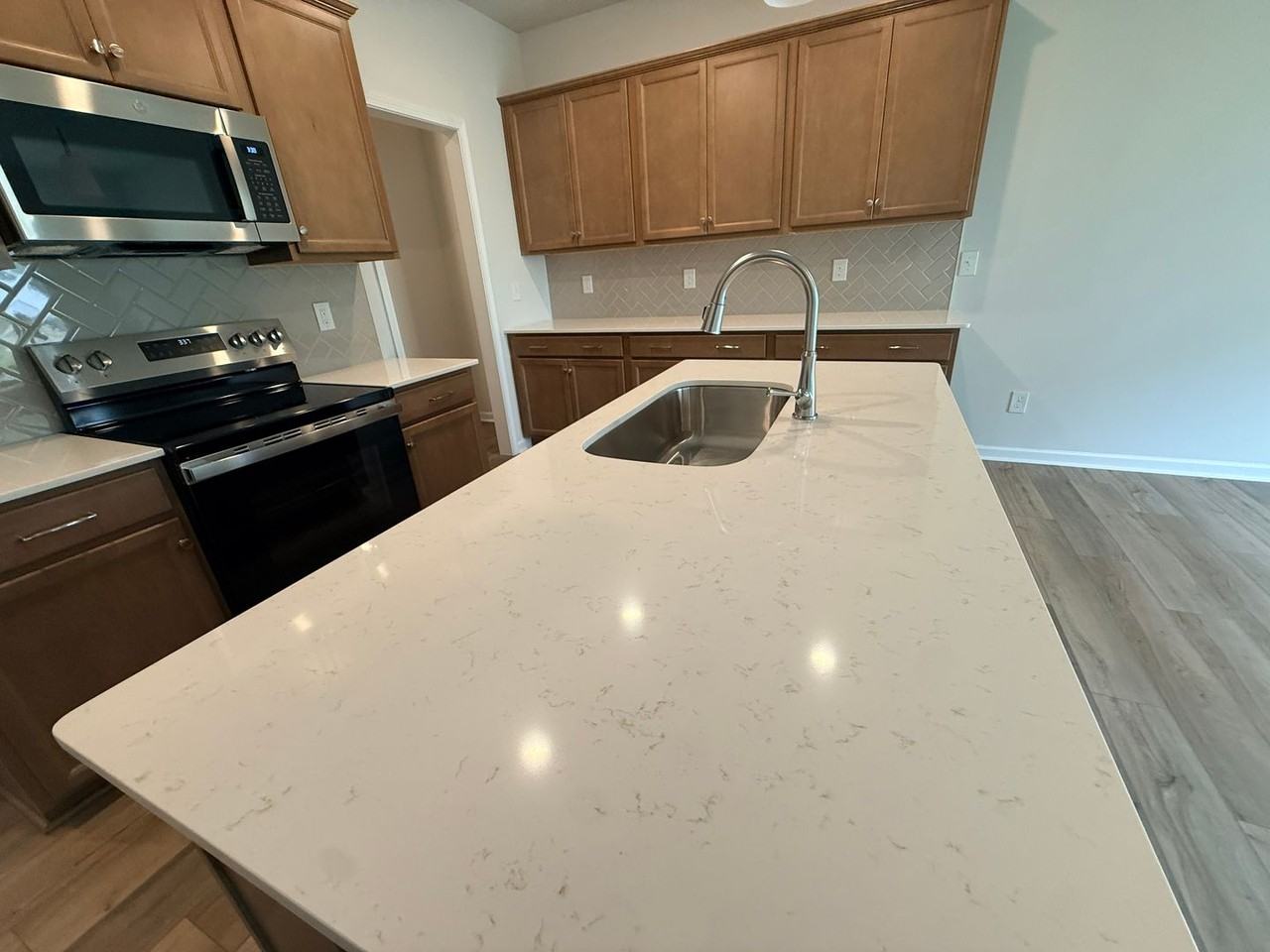 3009 Kingsfield Rd - Photo 7 of 37