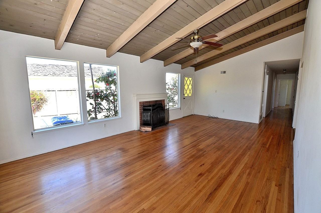 151 Acacia Way - Photo 2 of 24