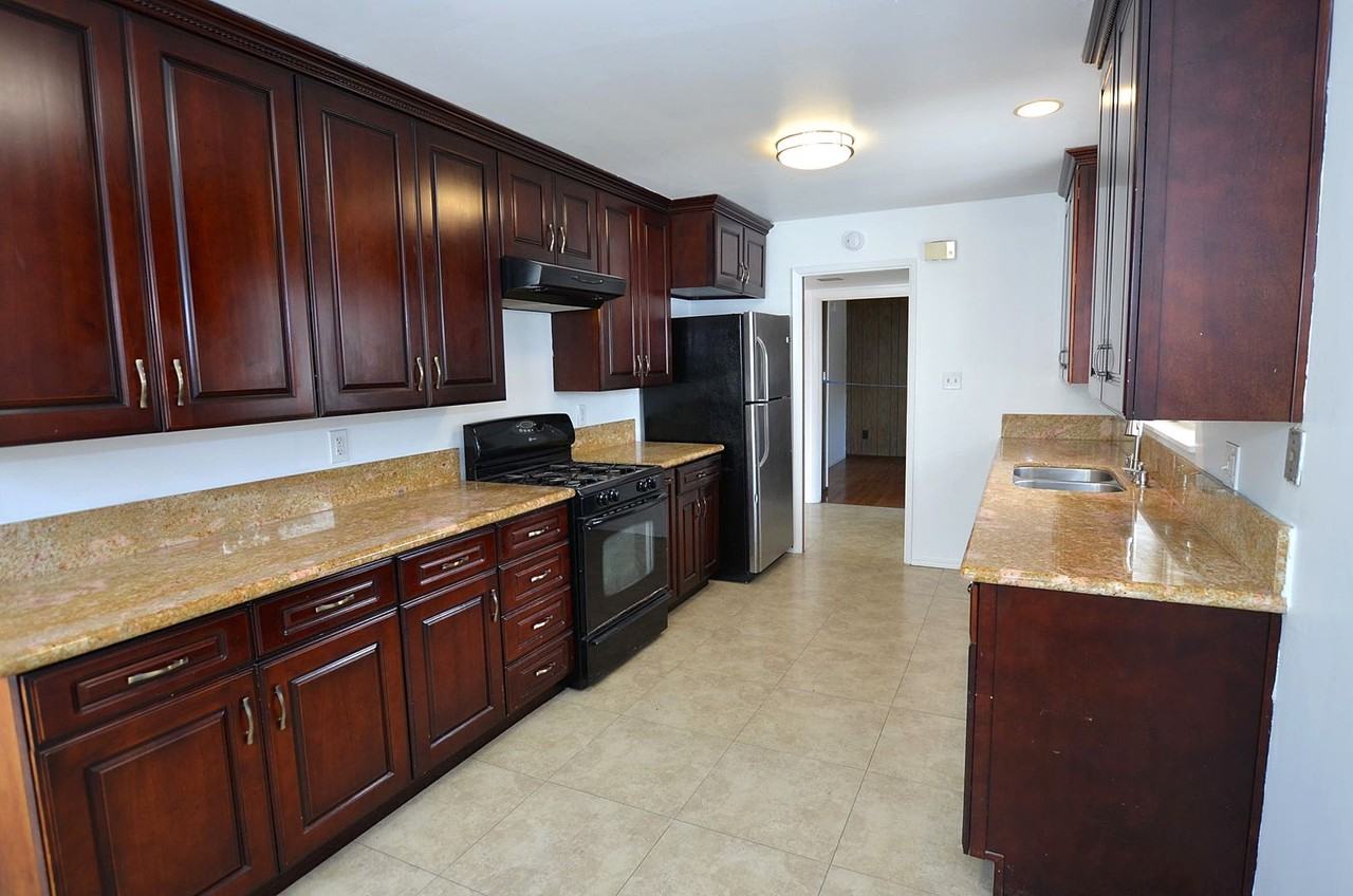 151 Acacia Way - Photo 4 of 24