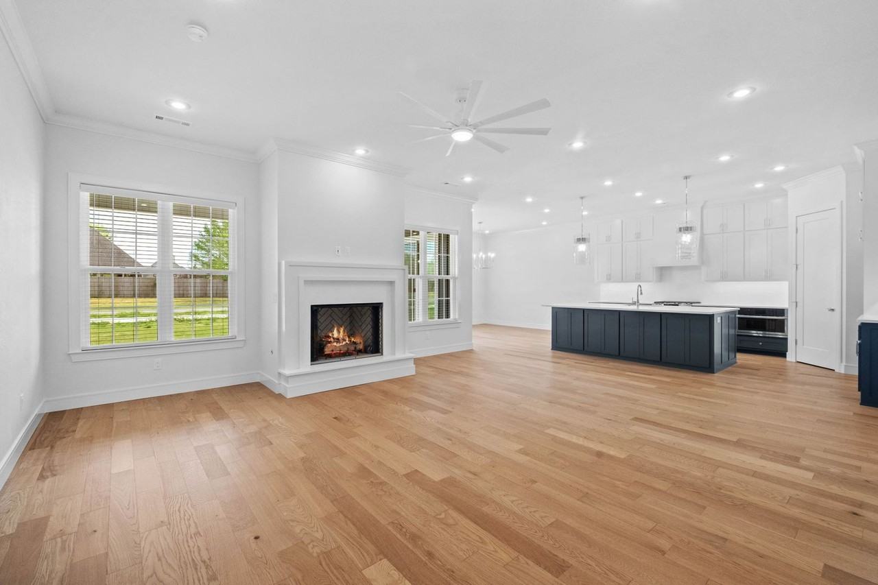 6465 Courtland Ave - Photo 3 of 18