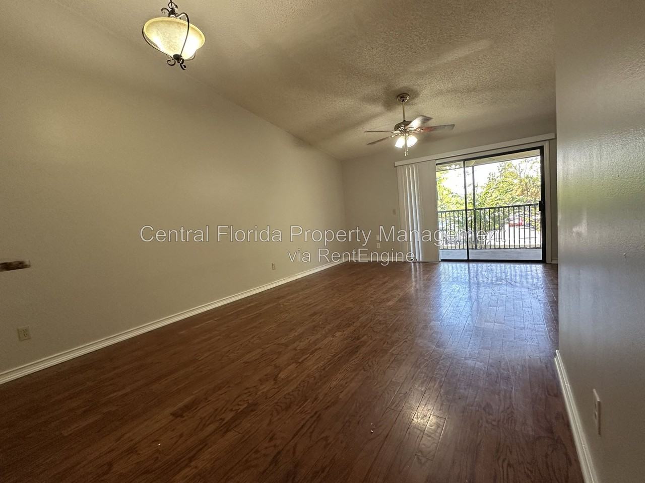 2404 Gallery View Dr - Photo 6 of 23