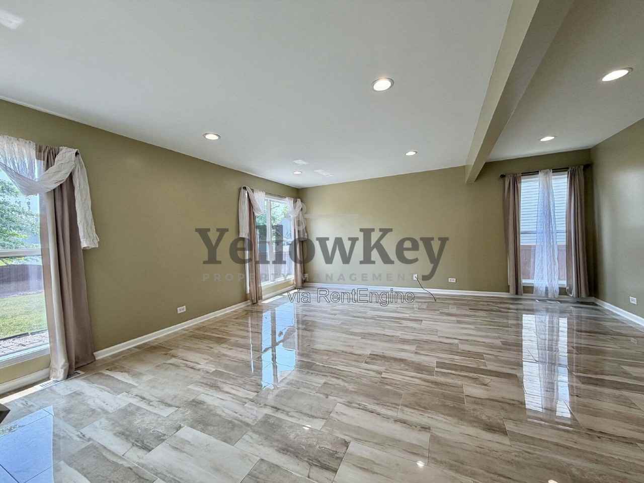 613 Greystone Ln - Photo 4 of 14