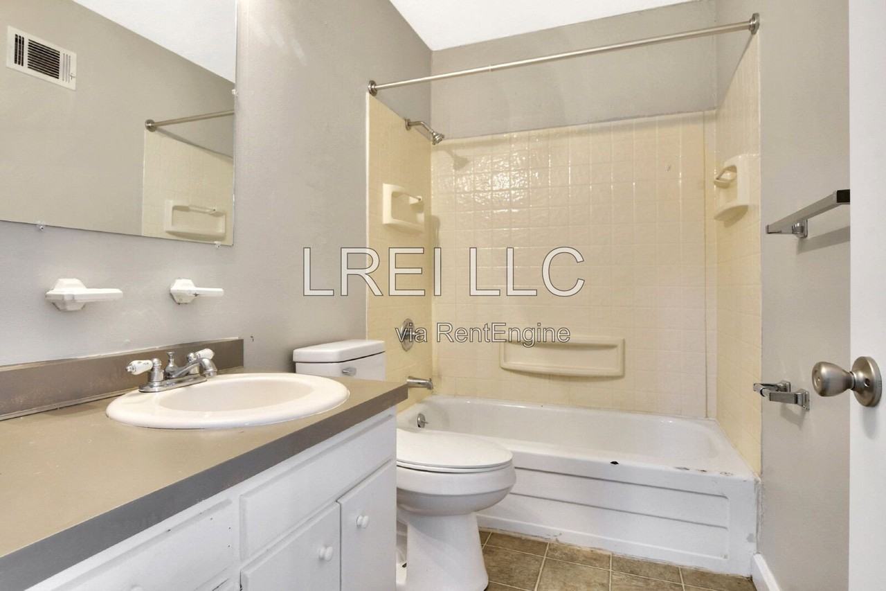 3316 Noe Way #15 - Photo 7 of 26