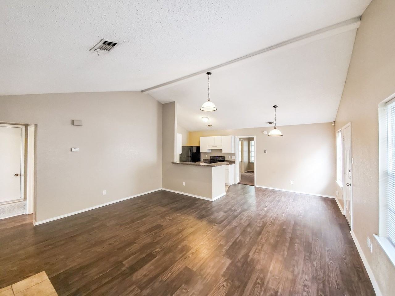 7507 Tiffany Meadows Ln - Photo 2 of 9