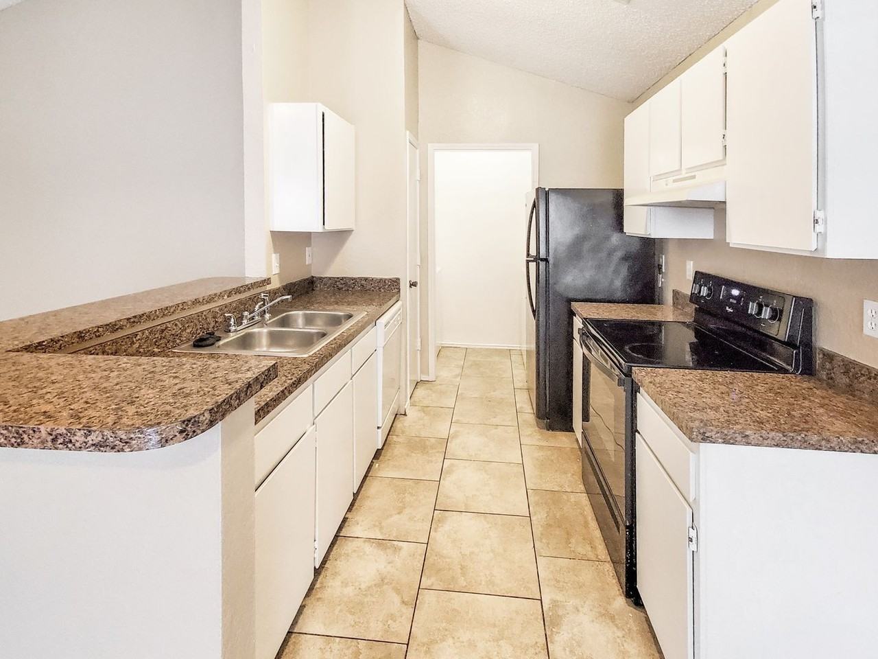 7507 Tiffany Meadows Ln - Photo 4 of 9