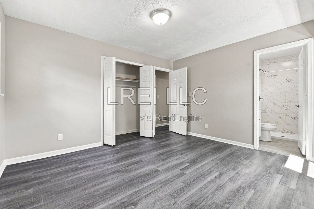 9410 Michael Edward Dr - Photo 5 of 18
