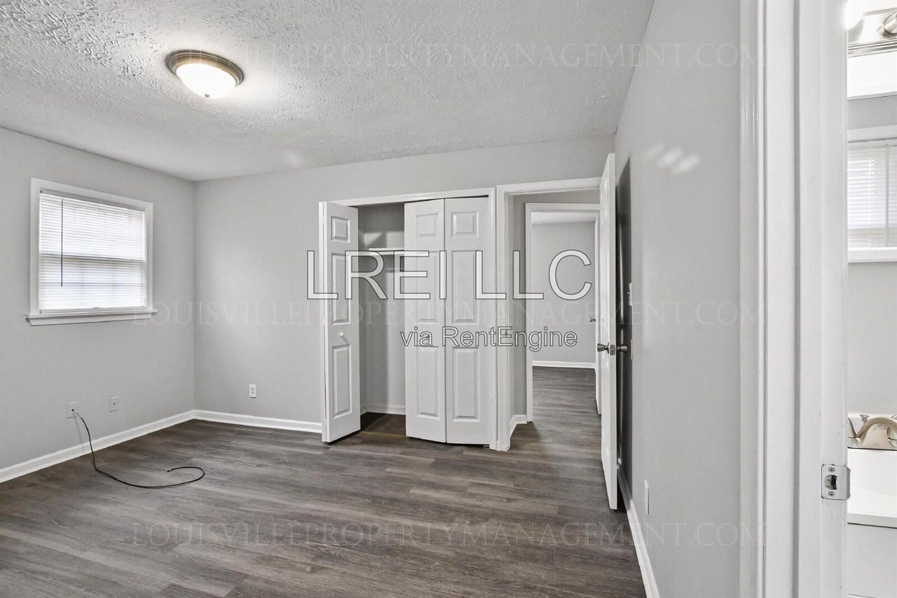 9410 Michael Edward Dr - Photo 7 of 18