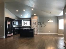 W Espadrille Cir - Photo 1 of 1