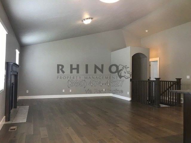 W Espadrille Cir - Photo 4 of 21