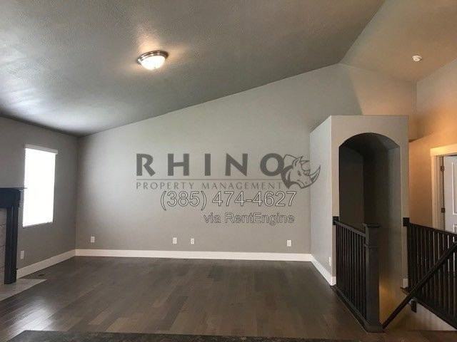 W Espadrille Cir - Photo 5 of 21