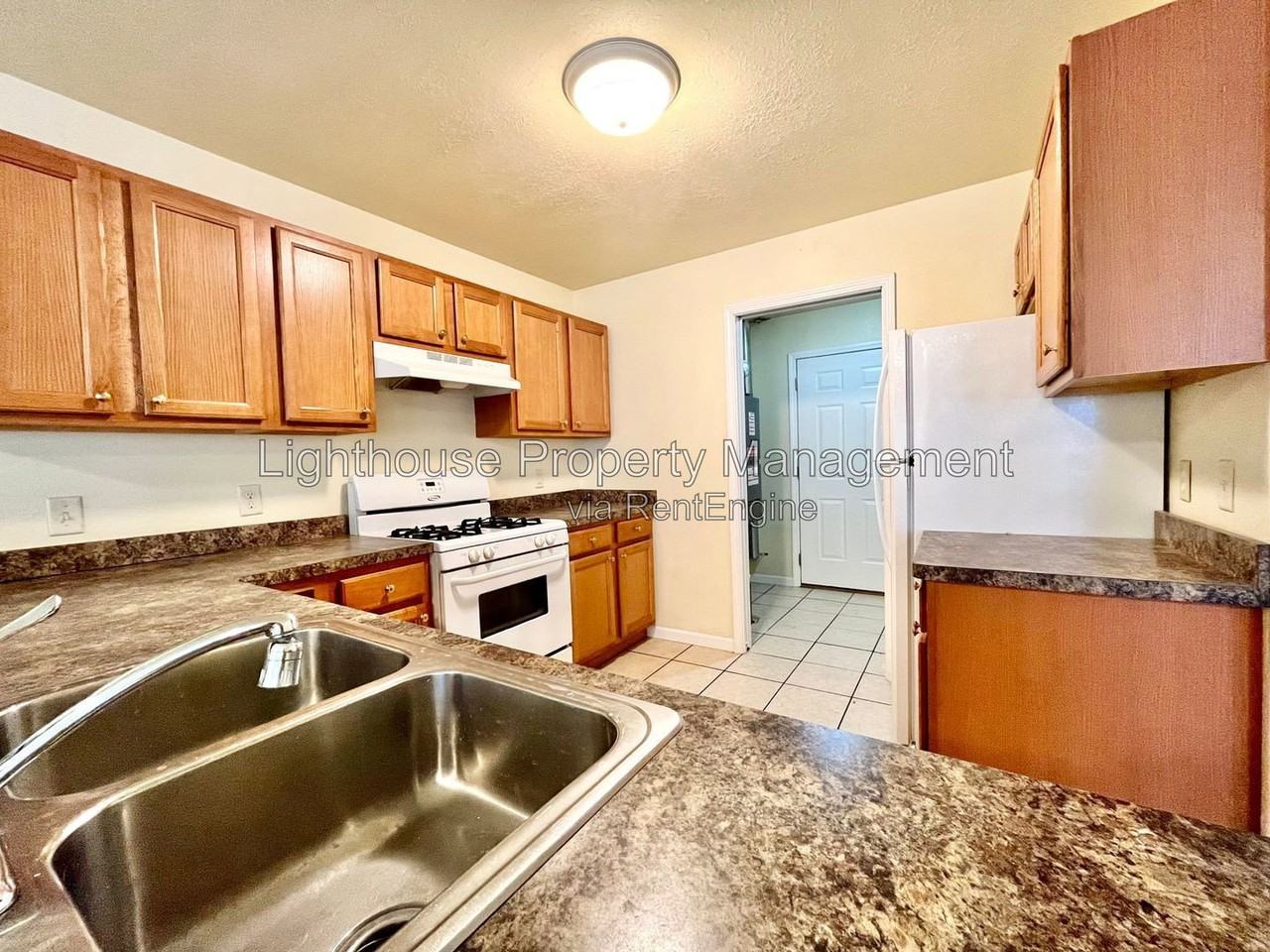 860 Marquette Ave #32 - Photo 2 of 17