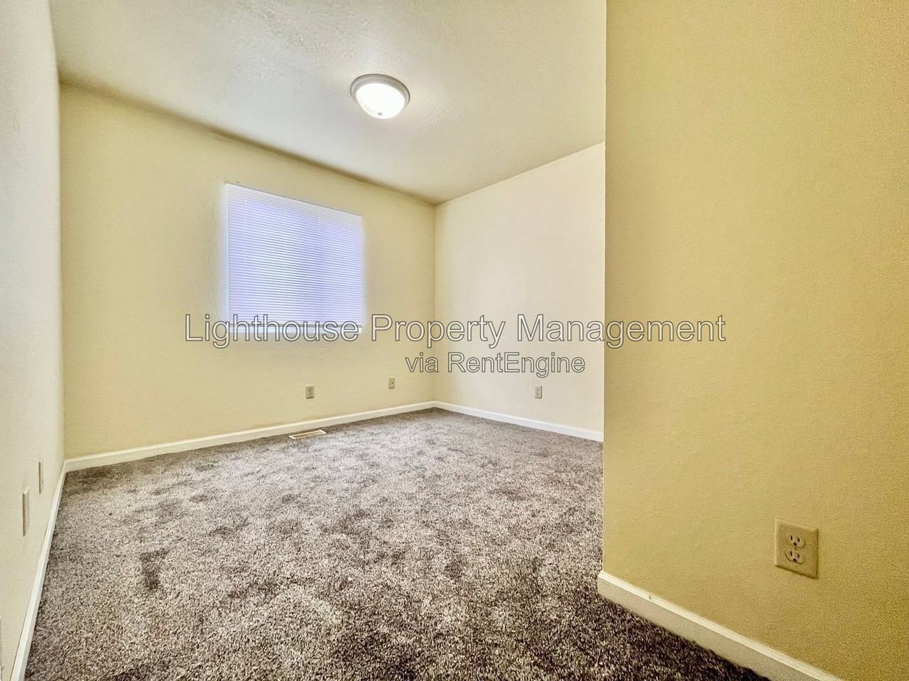 860 Marquette Ave #32 - Photo 4 of 17