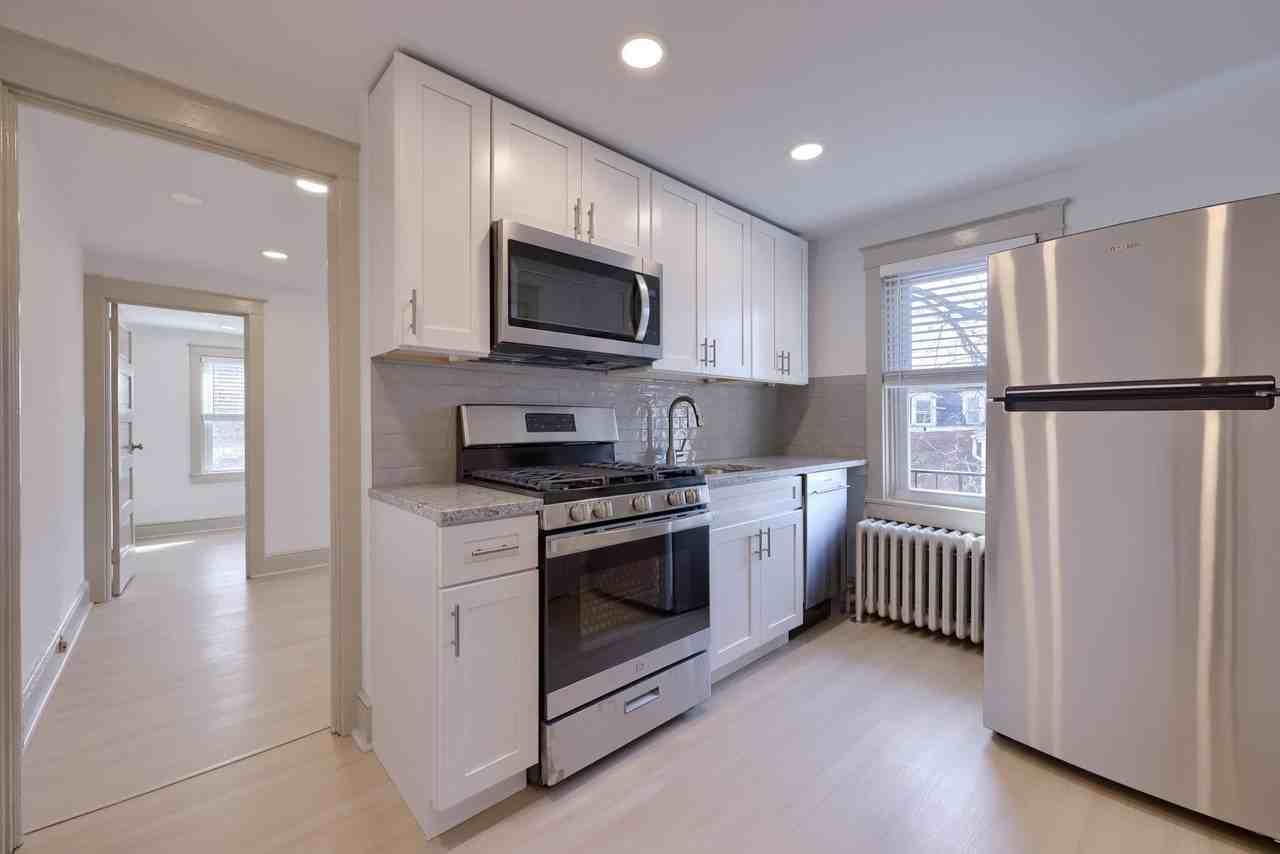 40 W James St #7 - Photo 7 of 14