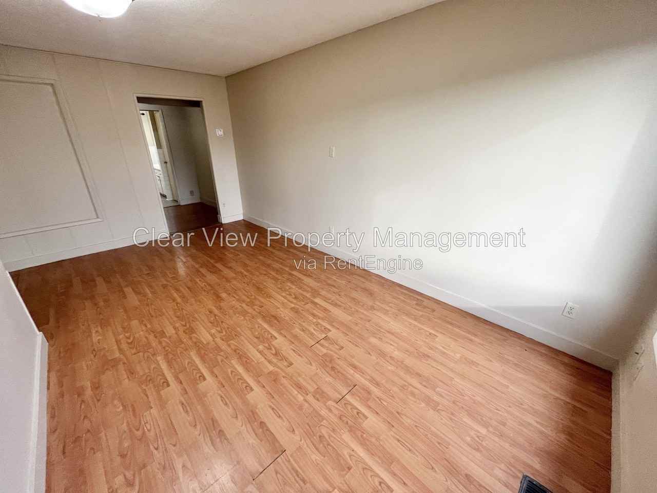 2210 Mayor Magrath Dr S - Photo 5 of 21