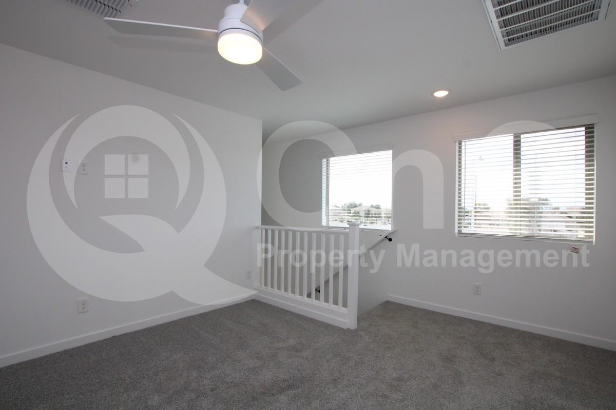7442 W Nicolet Ave - Photo 6 of 17
