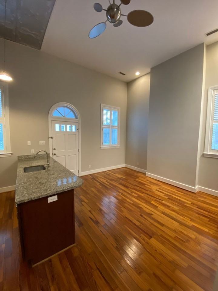 729 Catherine St - Photo 4 of 29