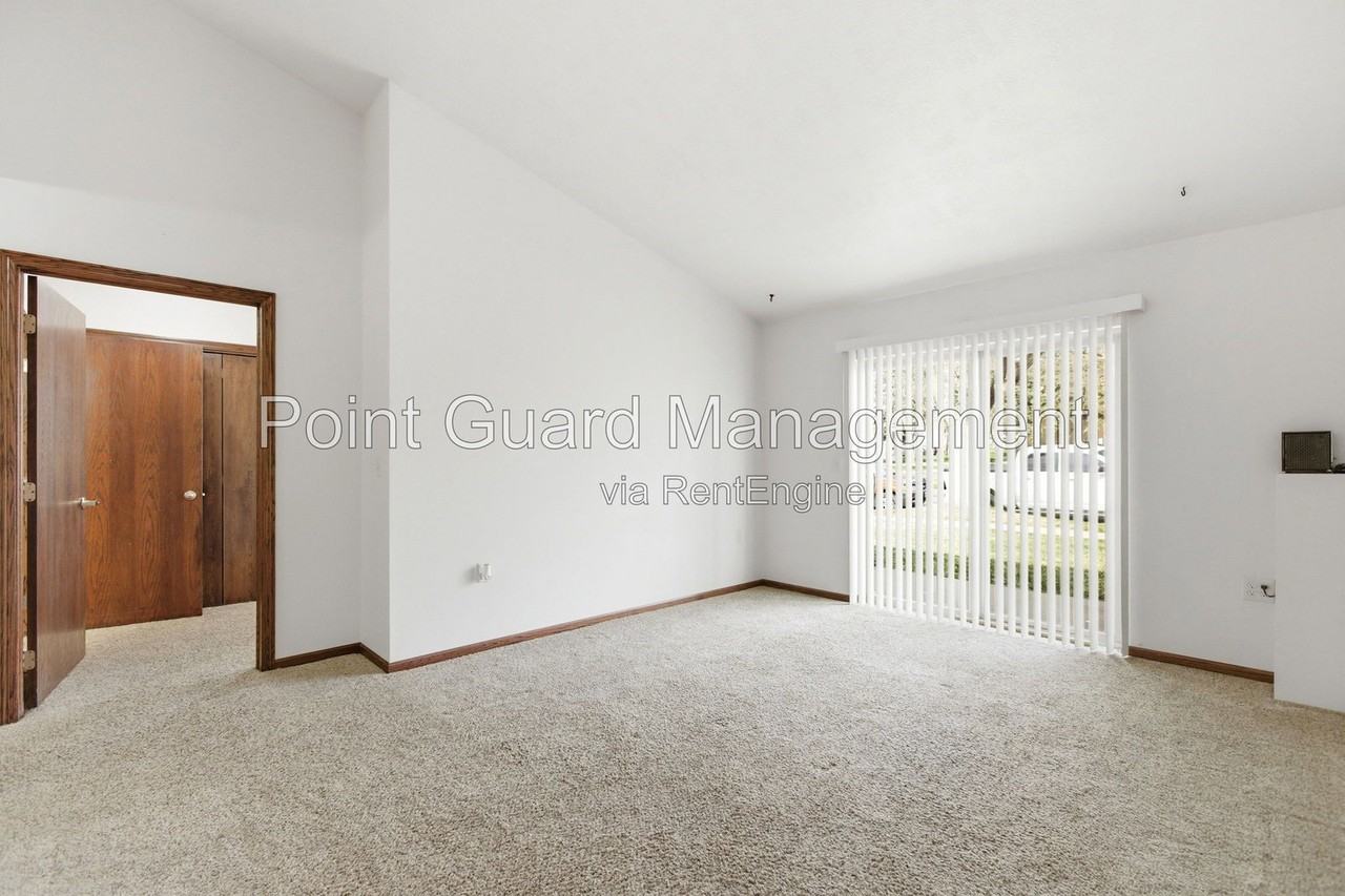 113 S Mable Ave #213 - Photo 6 of 36