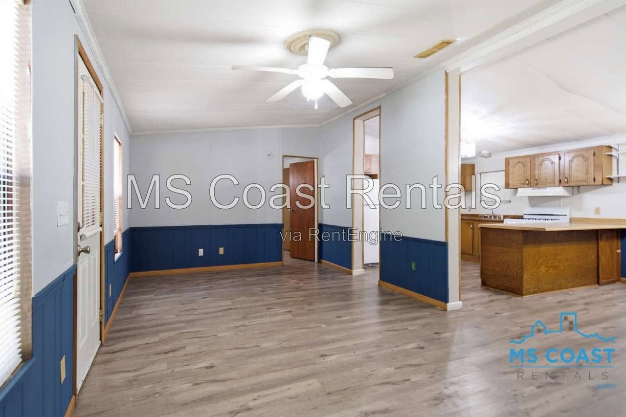 2617 N 16th St - Photo 3 of 24