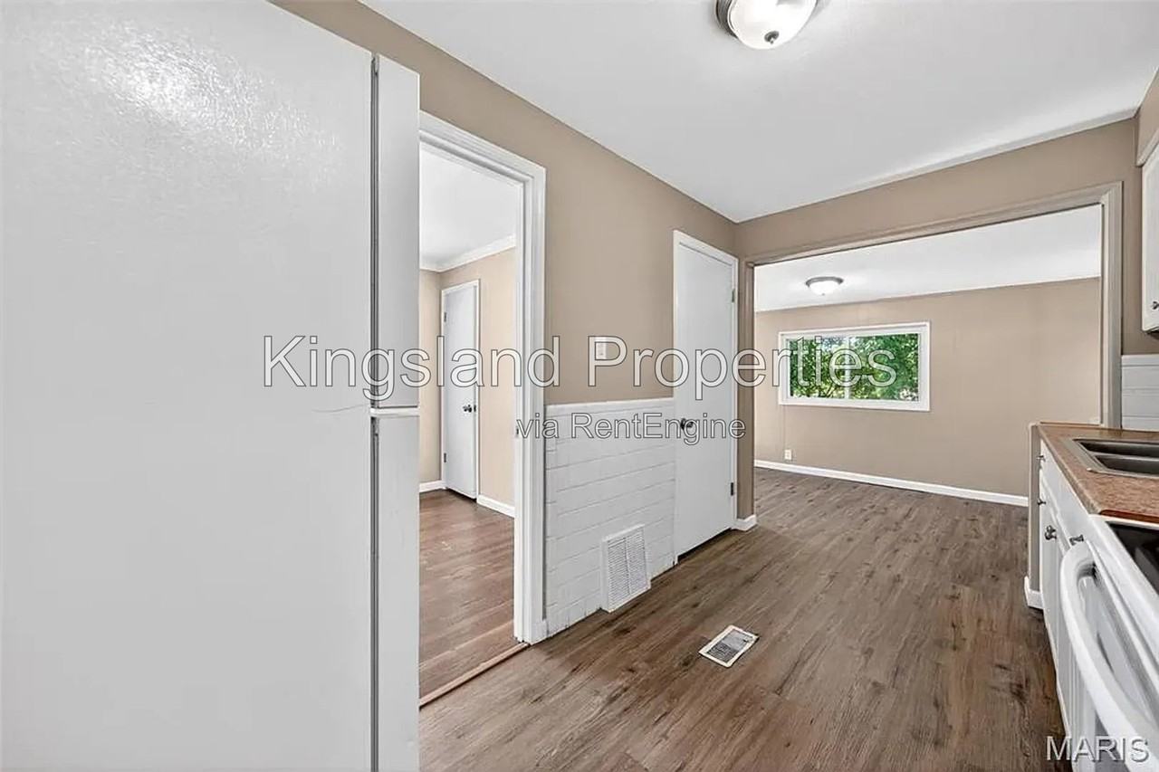 1236 Bliss Dr - Photo 6 of 23