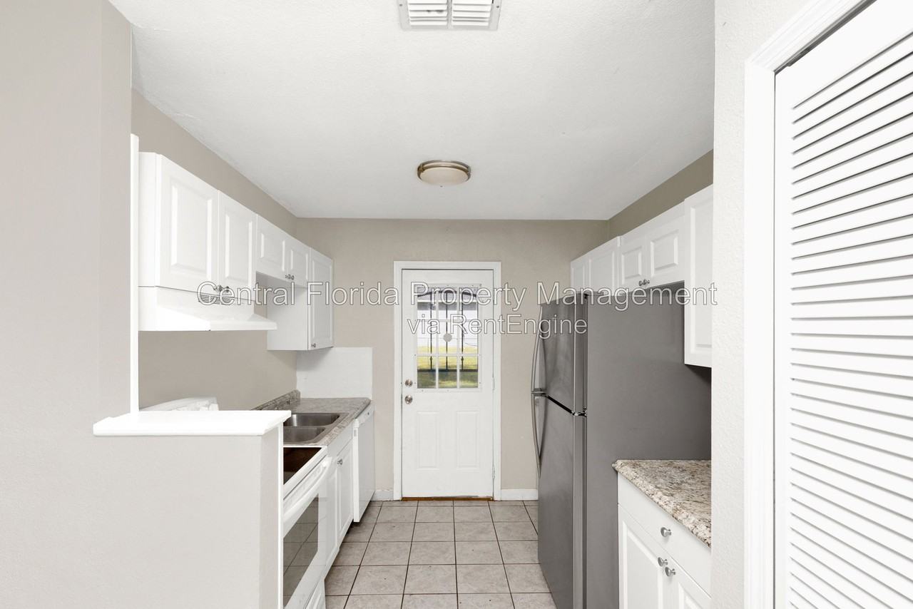 226 S Hill Ave - Photo 4 of 26