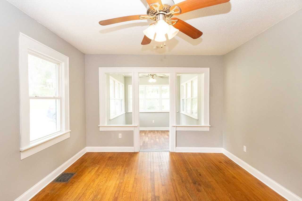 1812 John Ross Rd - Photo 5 of 22