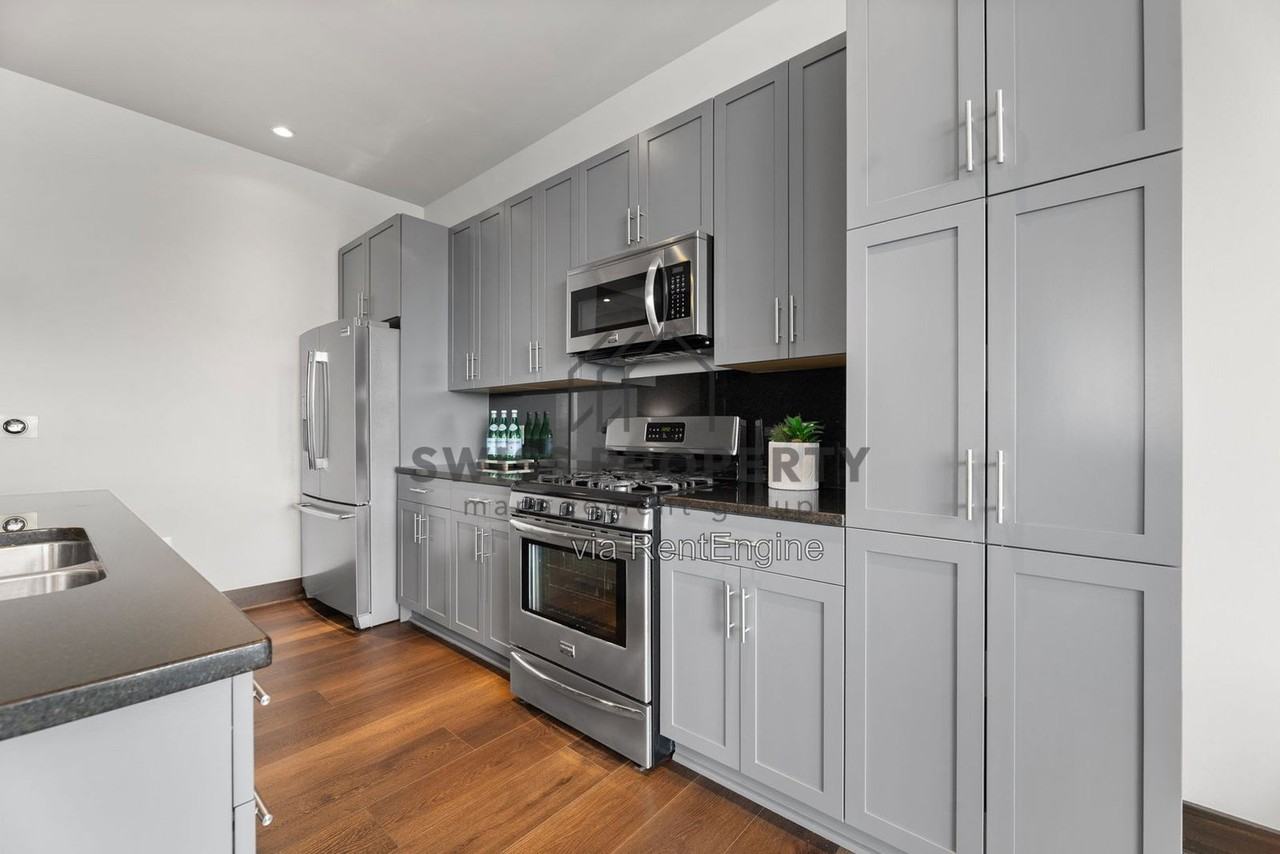 1145 N High St #504 - Photo 6 of 36
