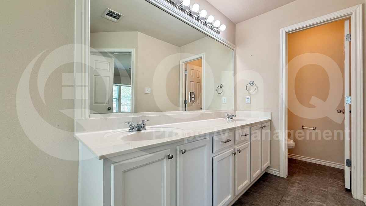 2816 Mission Tejas Dr - Photo 7 of 23
