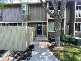 662 E Cobblestone Ln - Photo 1 of 1