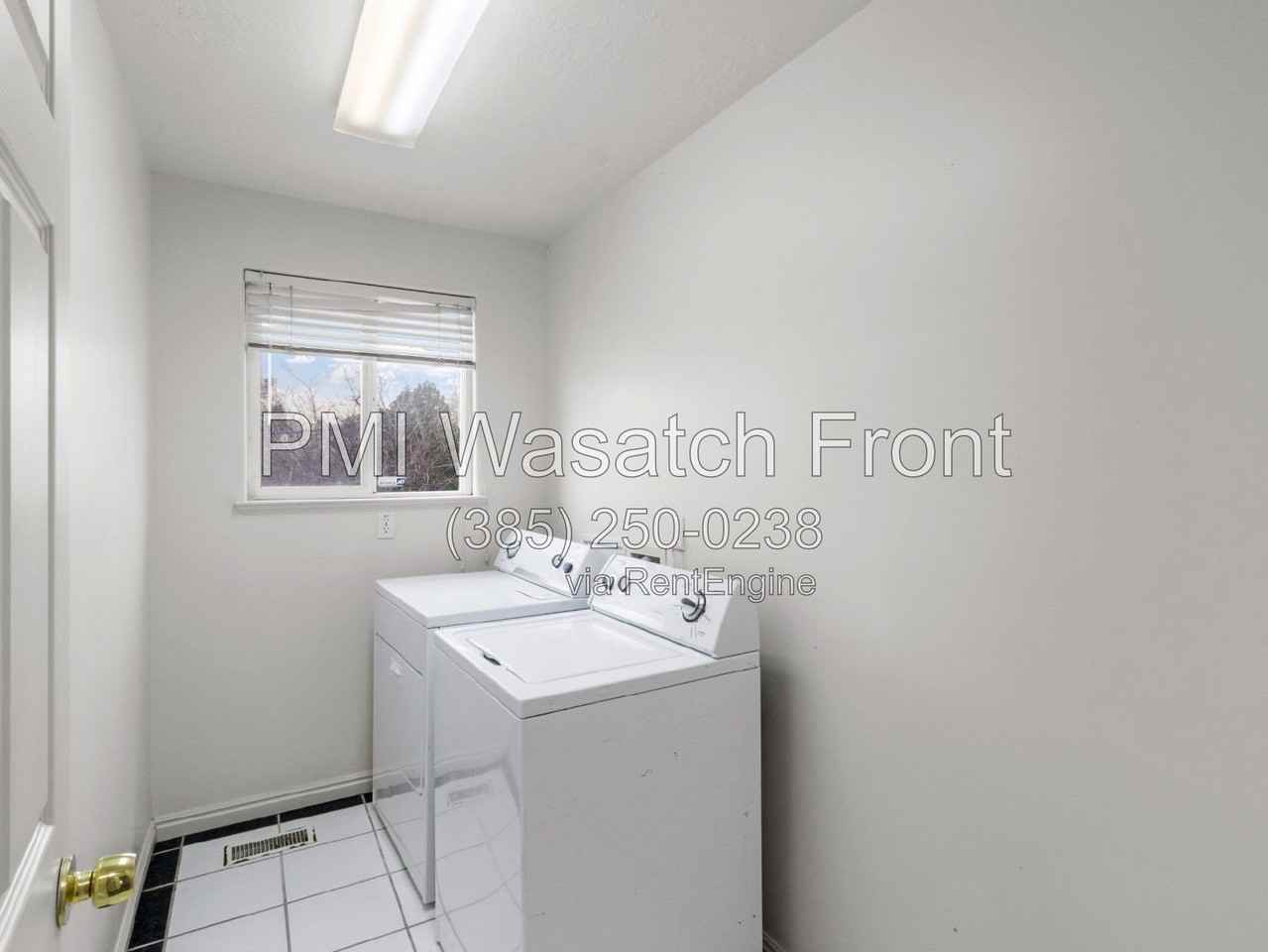 3211 S 945 E - Photo 6 of 21