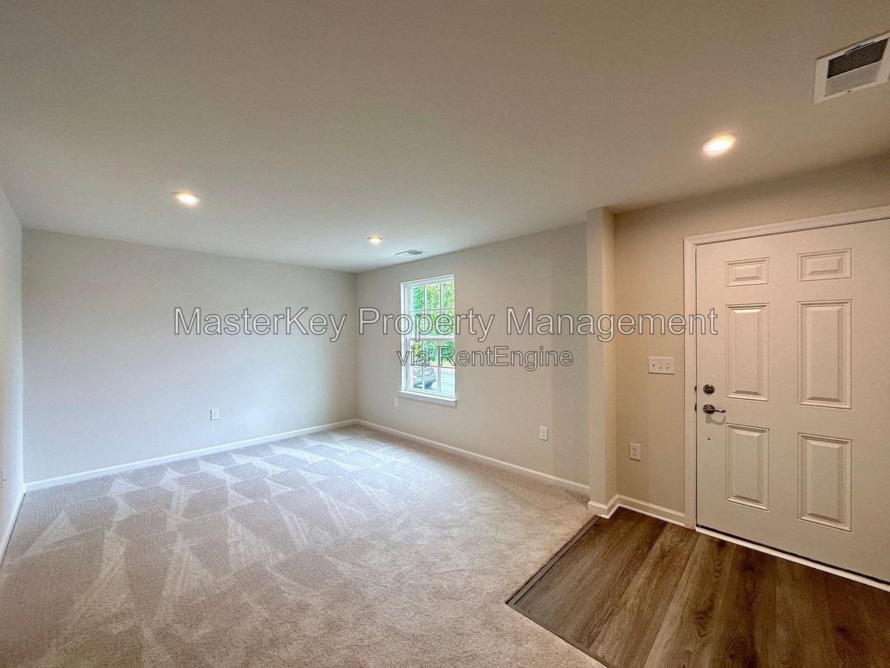 1018 Kentlands Dr - Photo 2 of 23