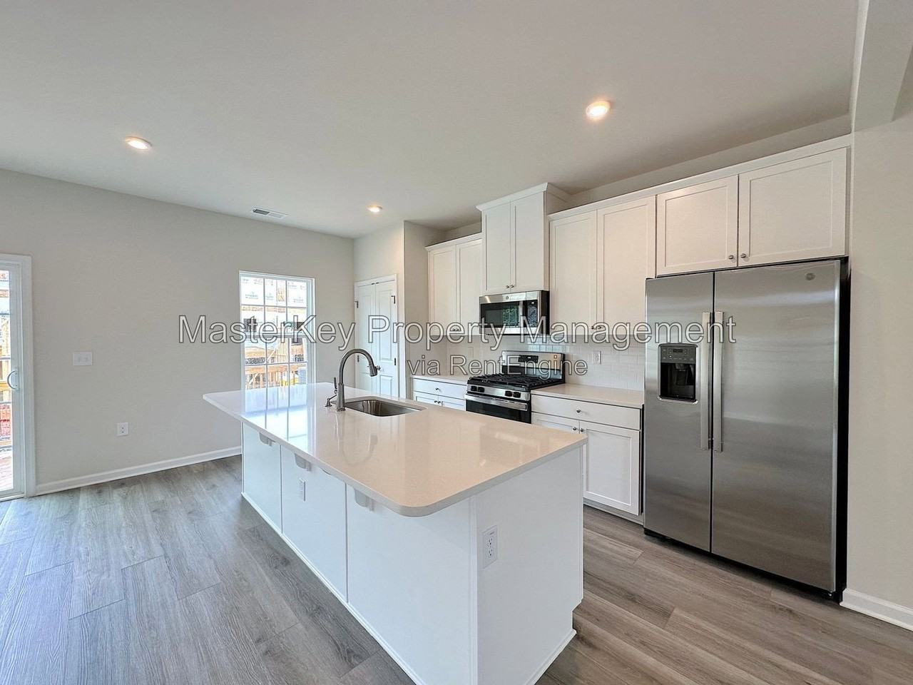 1018 Kentlands Dr - Photo 6 of 23