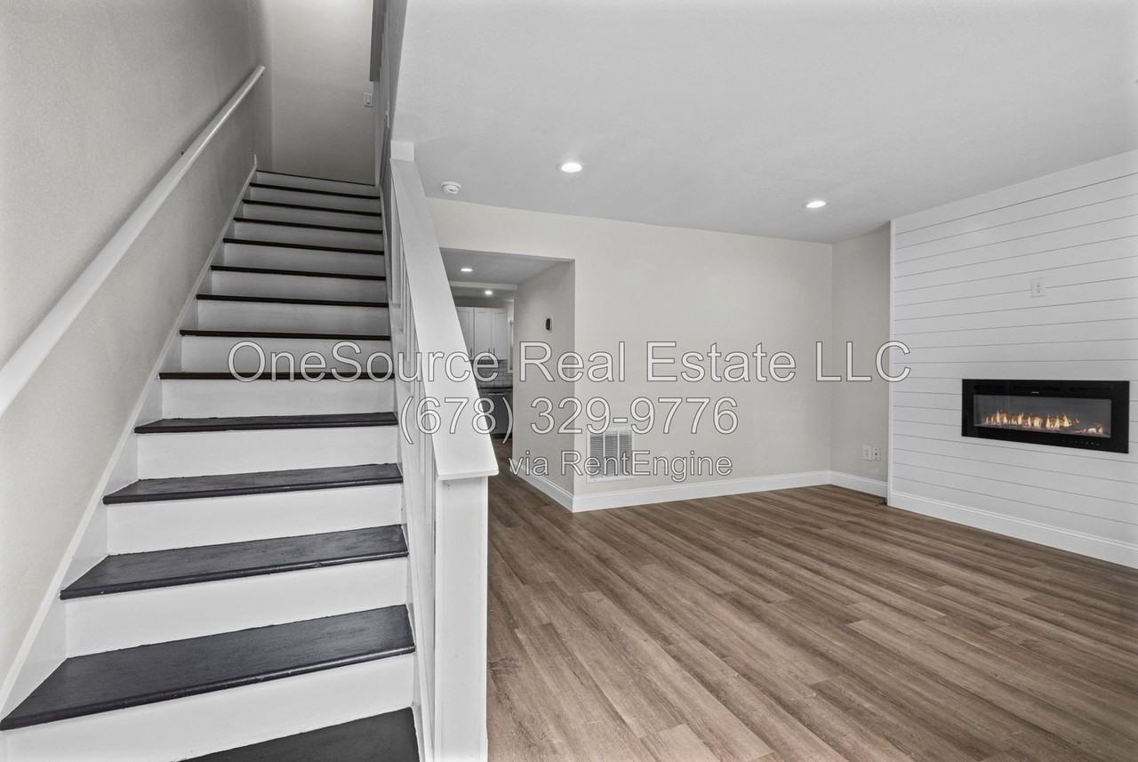 1340 N Hampton Rd #1 - Photo 6 of 28