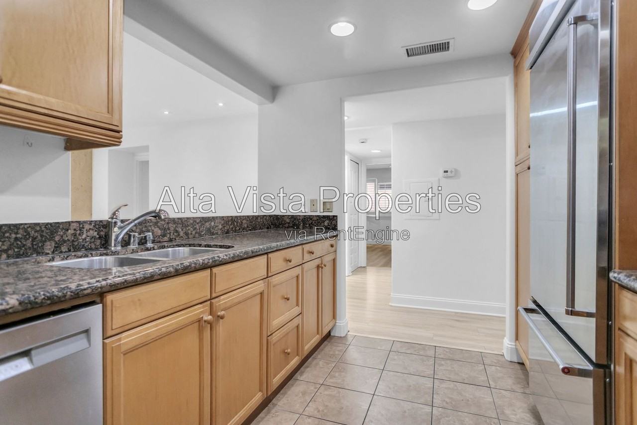 7635 Eads Ave #108 - Photo 5 of 28
