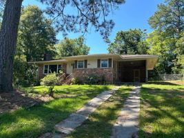 featured image of 2670 Pierce Dr N