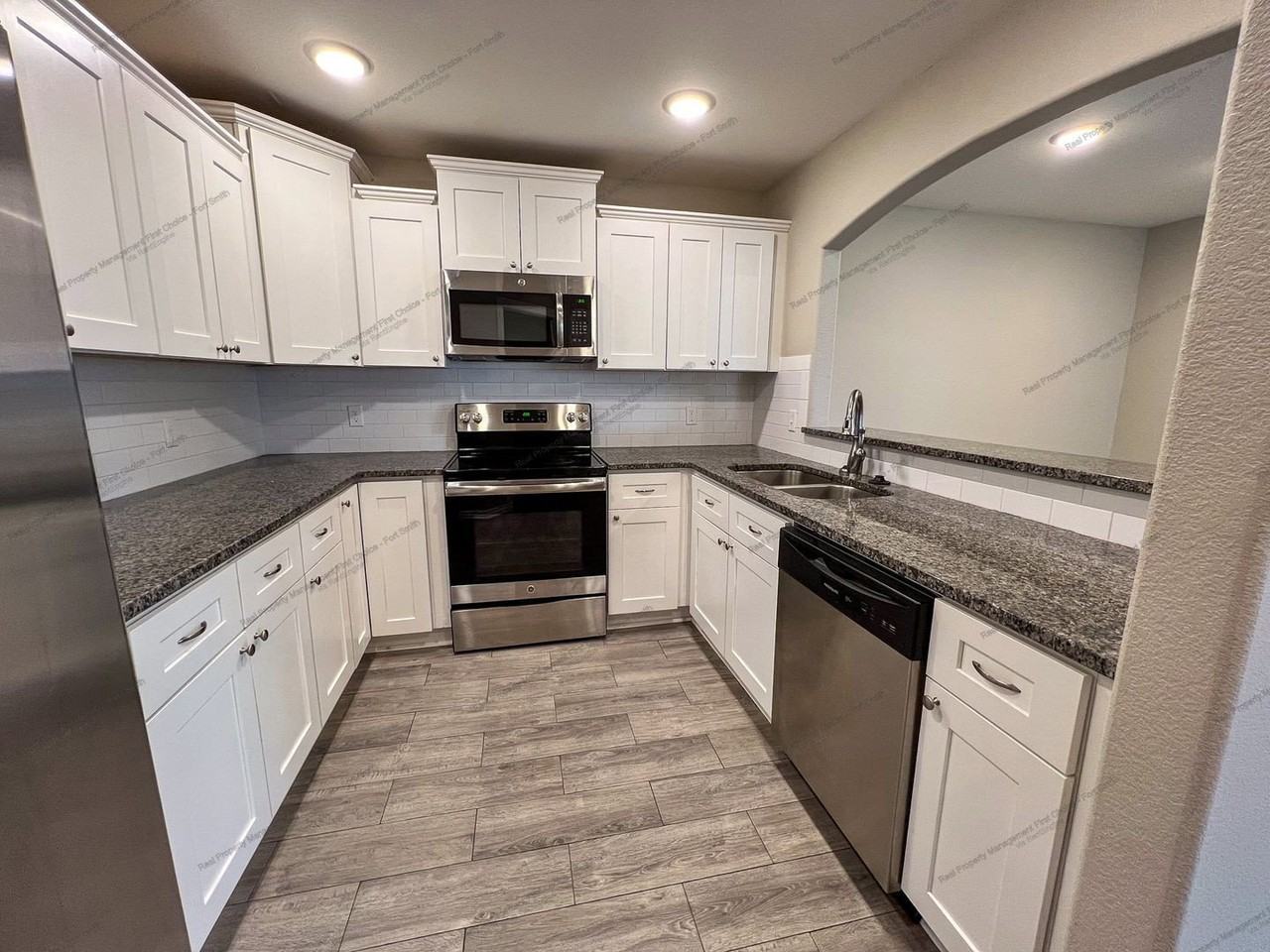 6621 Leightyn Ln - Photo 6 of 19
