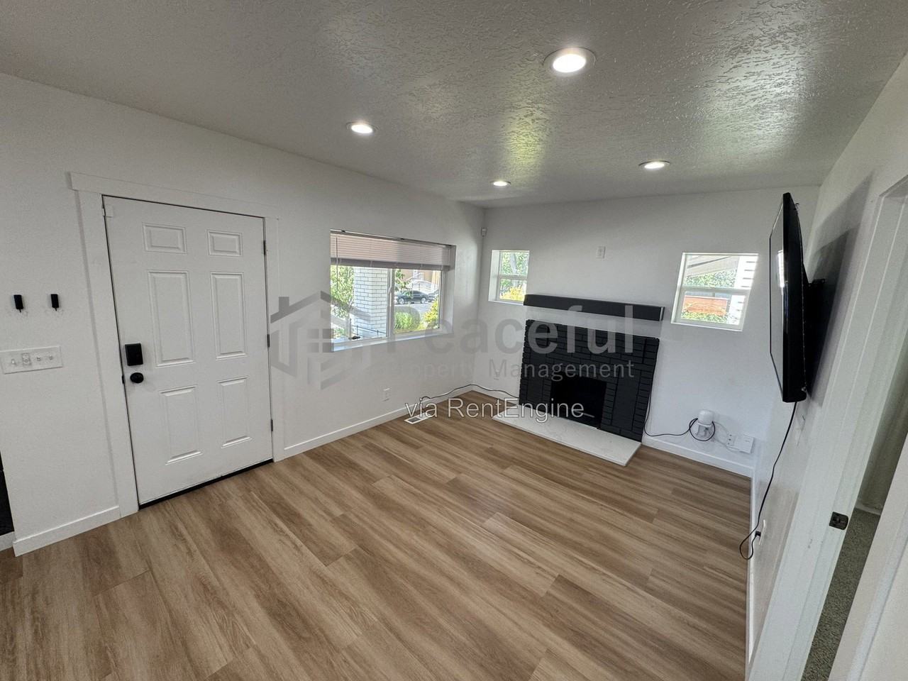 1603 S Major St #A - Photo 2 of 22