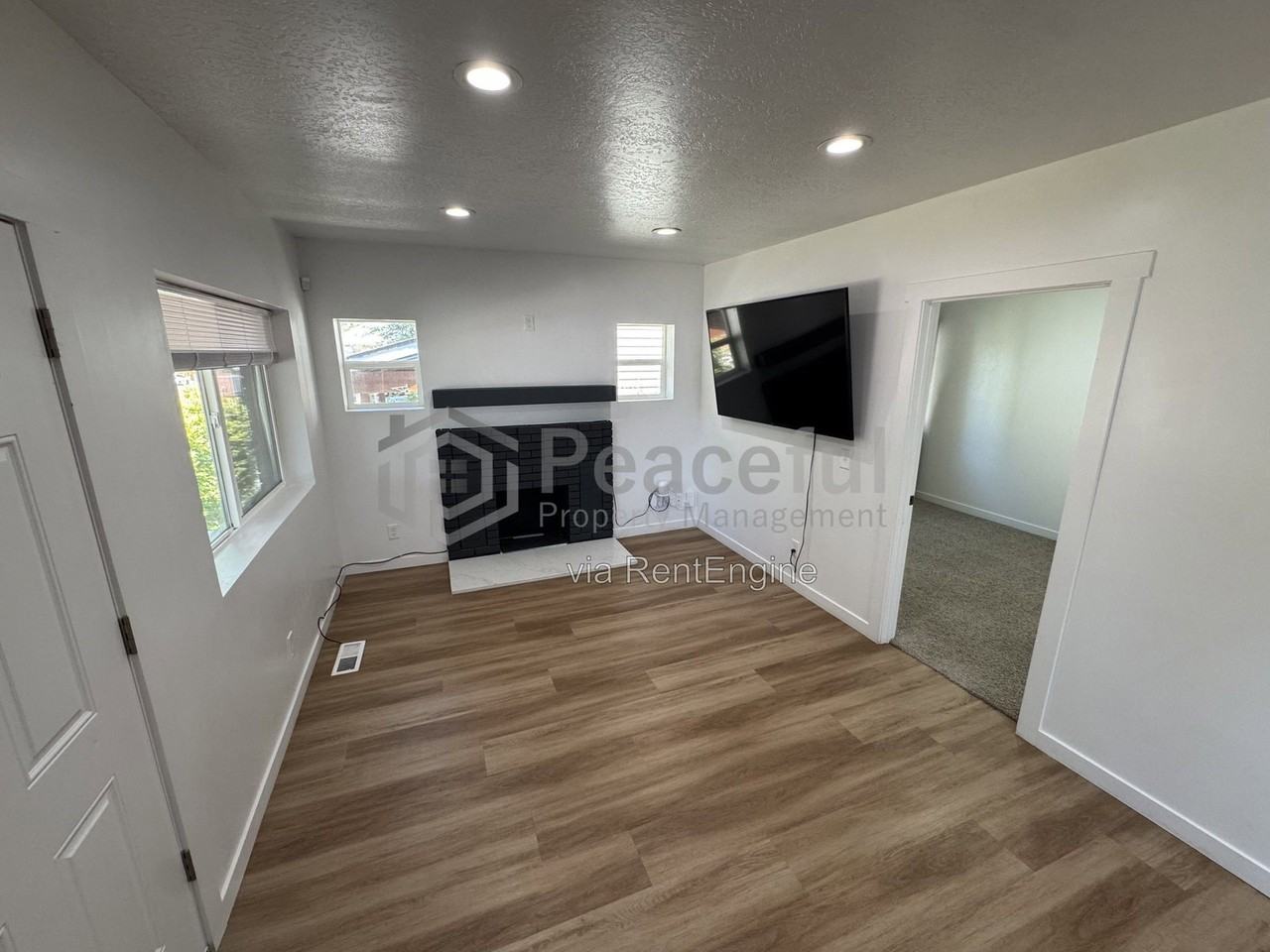 1603 S Major St #A - Photo 4 of 22
